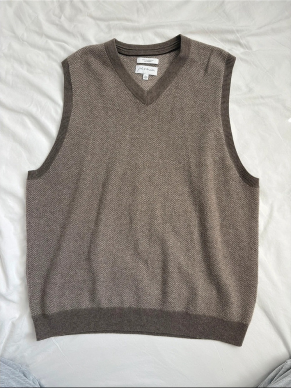 John W. Nordstrom Brown Herringbone V-Neck Cashmere Vest